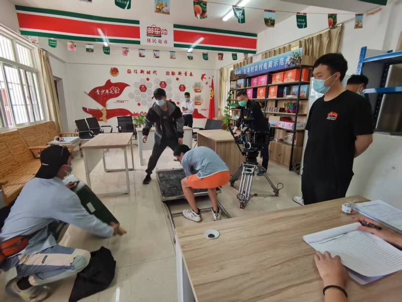 满城县广告片拍摄公司：极简主义践行者，少即是多的视觉哲学